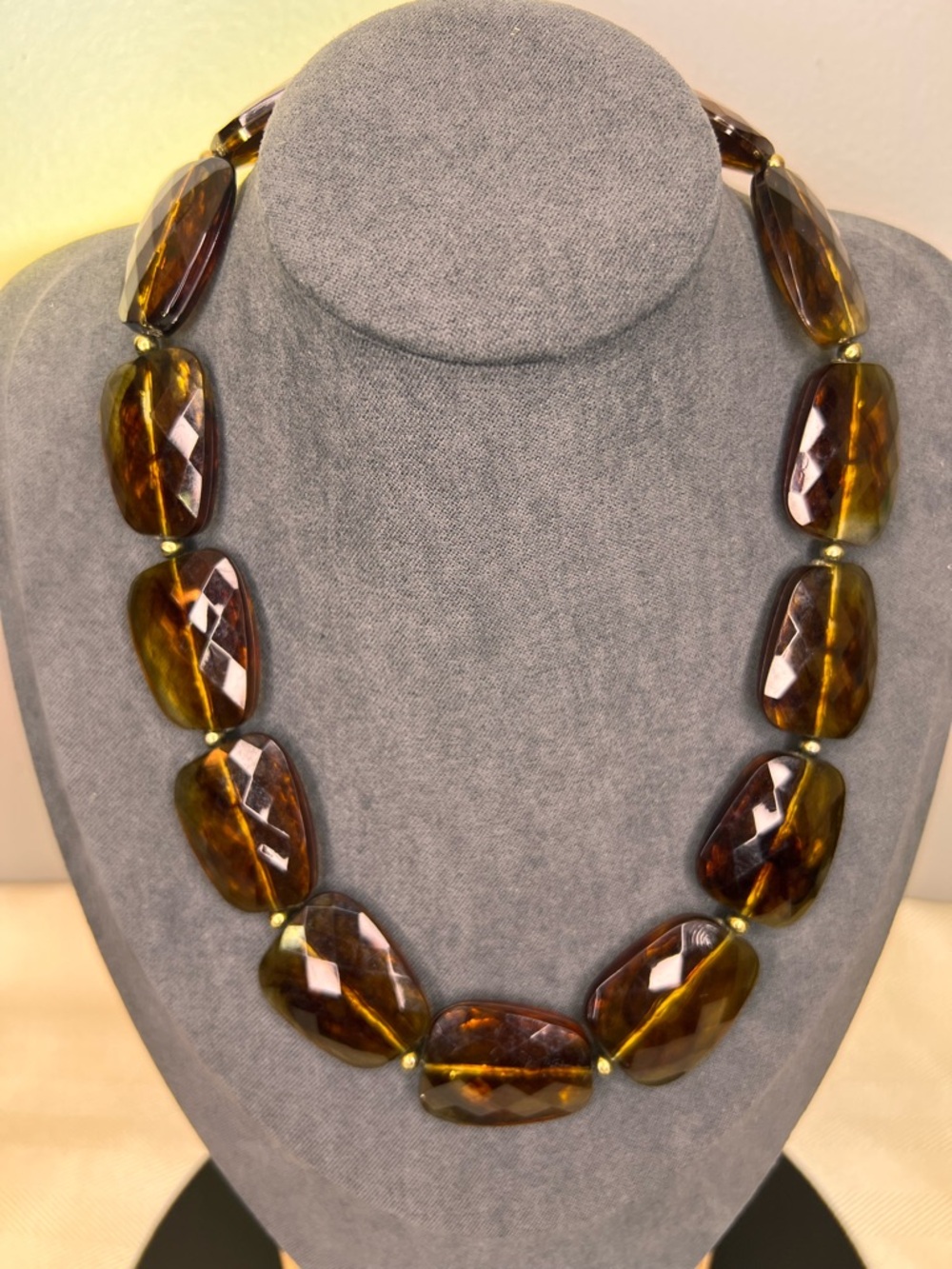 Amber-Tone Brown Lucite Faceted Chunky Bead Vintage Statement Necklace